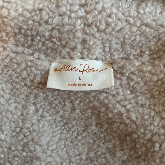 Allie Rose Women’s Sherpa Lined Flannel Jacket with Hood and Pockets - Picture 9 of 10